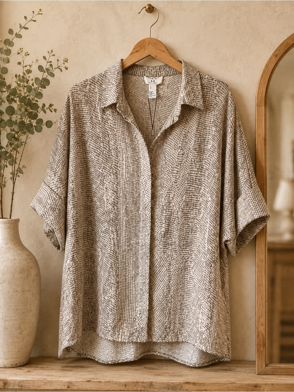 H by Halston Animal Print Short Sleeve Blouse Size L